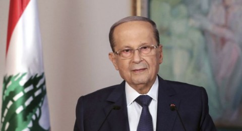 الرئيس اللبناني يعلن تأجيل الاستشارات النيابية