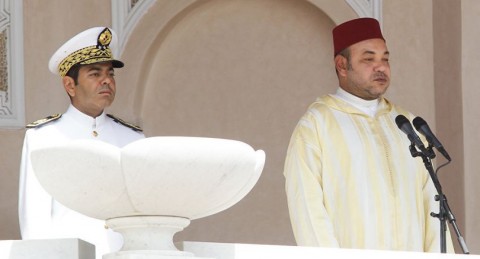 العاهل المغربي يهنئ الرئيس الجزائري بذكرى استقلال بلاده