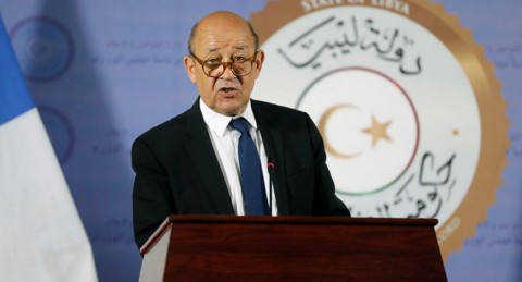 وزير الخارجية الفرنسي يزور الجزائر... هل ينجح في إعادة العلاقات الثنائية إلى طبيعتها؟
